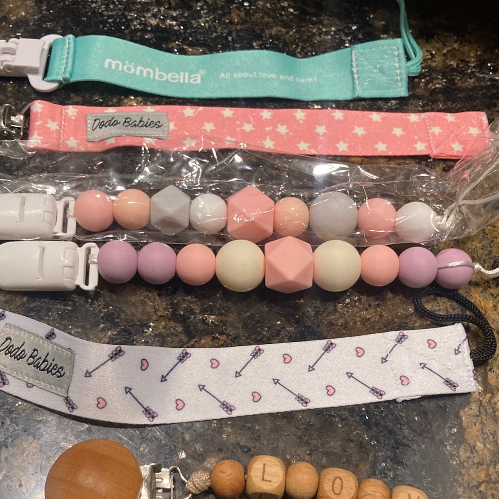 Baby Pacifier Clips - Picture 5 of 6